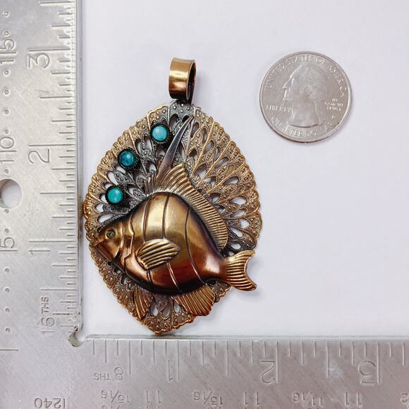 Vintage Mid Century Fish Pendant Necklace Fun Retro Kitschy Nautical Jewelry - Picture 11 of 11